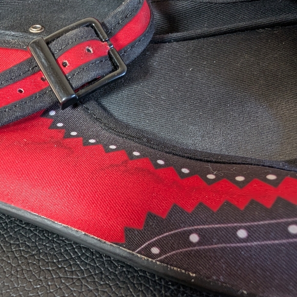 Hot Chocolate Designs Havana Carmine Mary Jane Flats, Size 11 Red Black Graphic - Picture 10 of 12